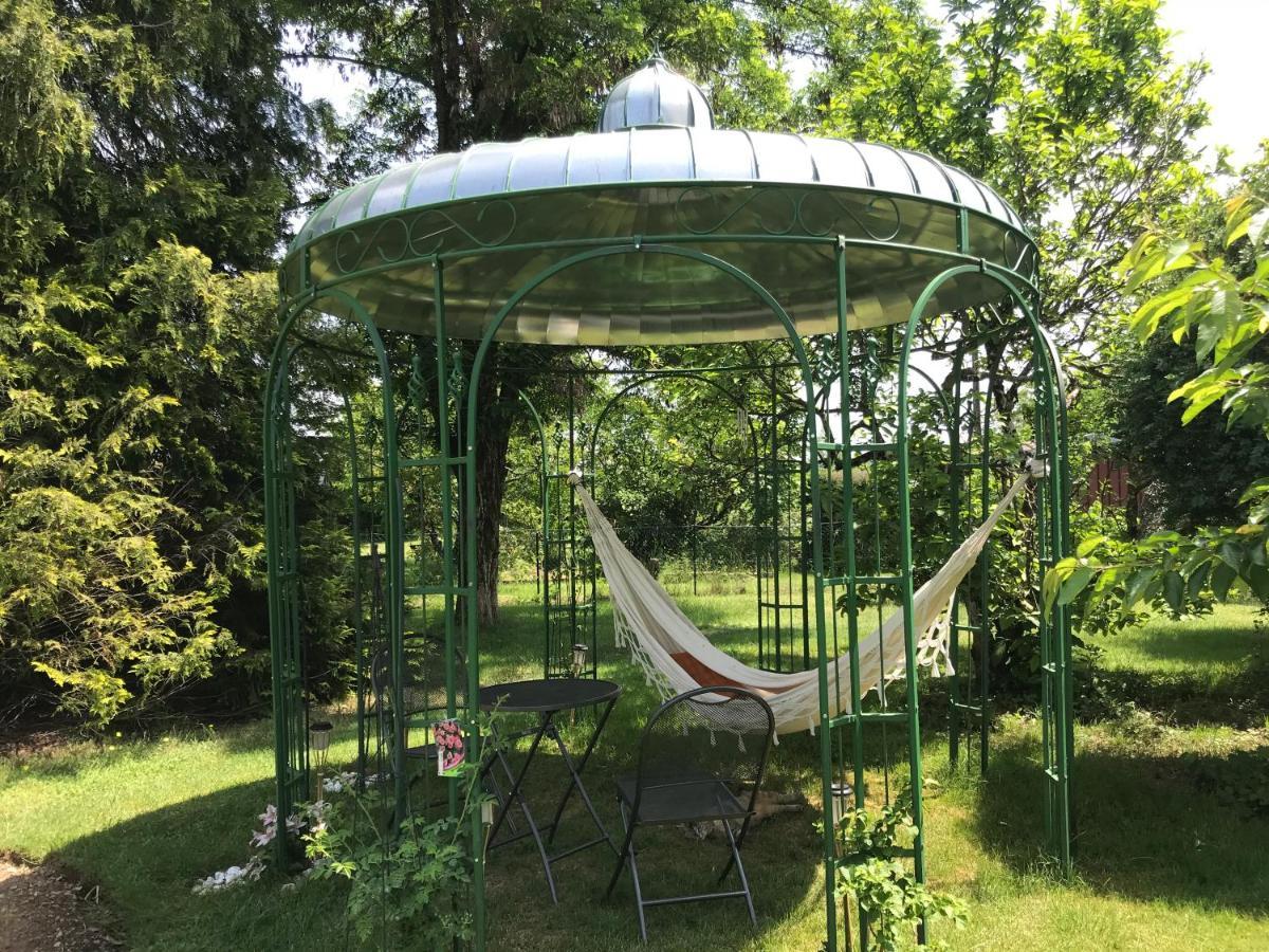 Bed and Breakfast Au Temps Suspendu Champagney Exterior foto